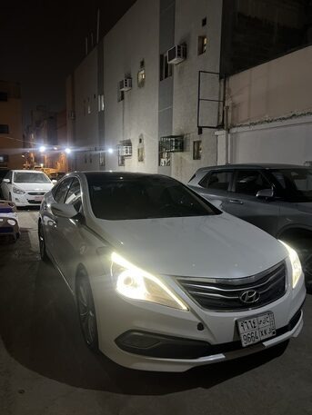 SAR 30,000 | Hyundai Azera 2016 | GDI Full Option | Automatic | 380 KM