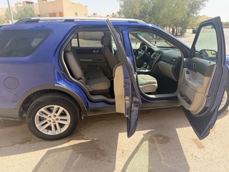 SAR 25,000 | Ford Explorer 2013 | Automatic | 483,000 KM | First Owner | Personal Use