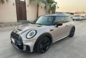 SAR 135,000 | Mini Cooper 2023 | Automatic | 40,000 KM | Full Options | Sunroof | 2nd Owner