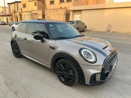 SAR 135,000 | Mini Cooper 2023 | Automatic | 40,000 KM | Full Options | Sunroof | 2nd Owner