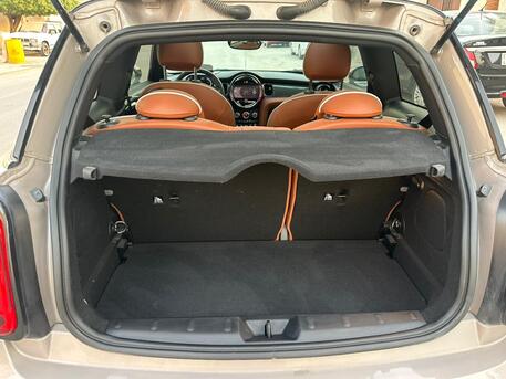 SAR 135,000 | Mini Cooper 2023 | Automatic | 40,000 KM | Full Options | Sunroof | 2nd Owner