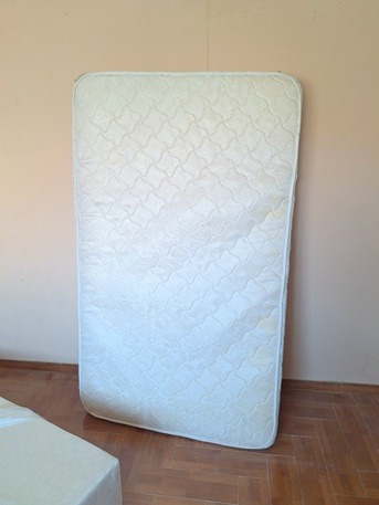 SAR 250|Single Bed With Spring Mattress