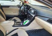SAR 35,000 | Hyundai Sonata 2016 | Automatic | 195,000 KM | Half Full Option | Well-Maintained