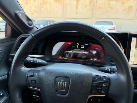 SAR 125,000 | Toyota Crown 2023 | Automatic | 18,000 KM