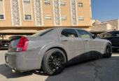 SAR 18,000 | Chrysler 300C HEMI 2006 | Automatic | 362,000 KM | Very Clean