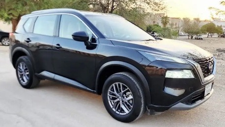 SAR 78,000 | Nissan X-Trail 2024 | Automatic | 79,000 KM | Semi Option