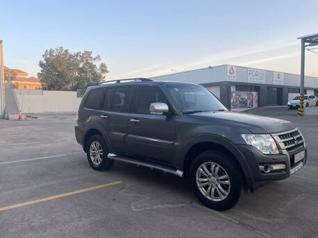 SAR 38,000 | Mitsubishi Pajero 2017 | Automatic | 385,000 KM | Full Option