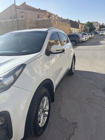 SAR 60,000 | Kia Sportage 2021 | 2.4L AWD | Automatic | 145,000 KM