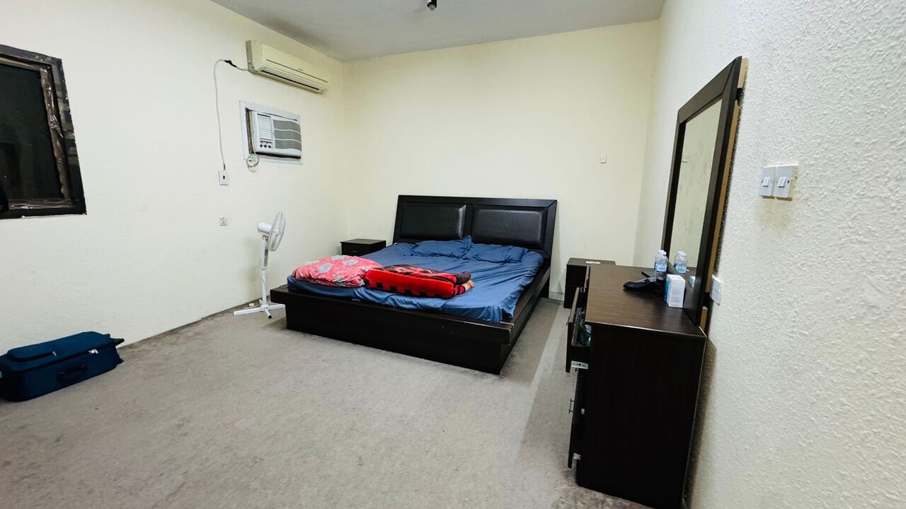 SAR 1,200/Month | Furnished Room in 2-Bedroom Family Apartment | Executive Bachelors Only