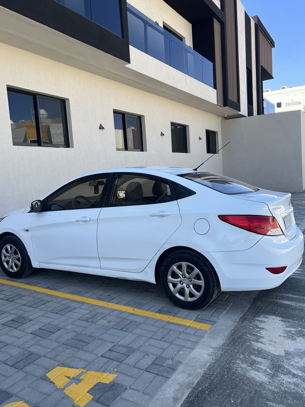 SAR 18,500 | Hyundai Accent 2015 | Automatic | 296,000 KM