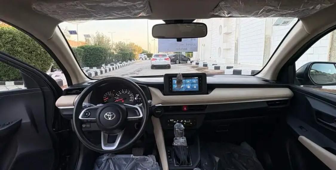 SAR 43,000 | Toyota Yaris 2023 | Automatic | 90,000 KM | Gray | Neat Condition