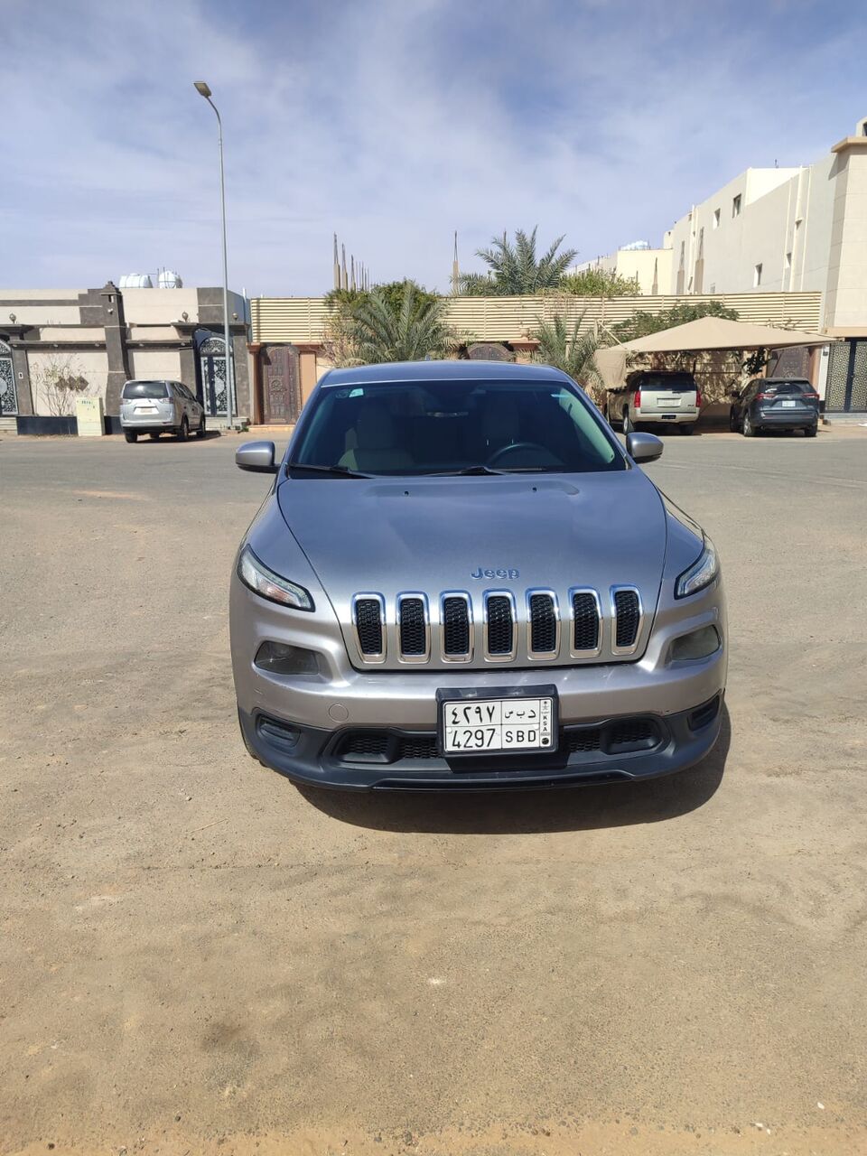 SAR 33,000 | Jeep Cherokee 2016 | Automatic | 182,000 KM