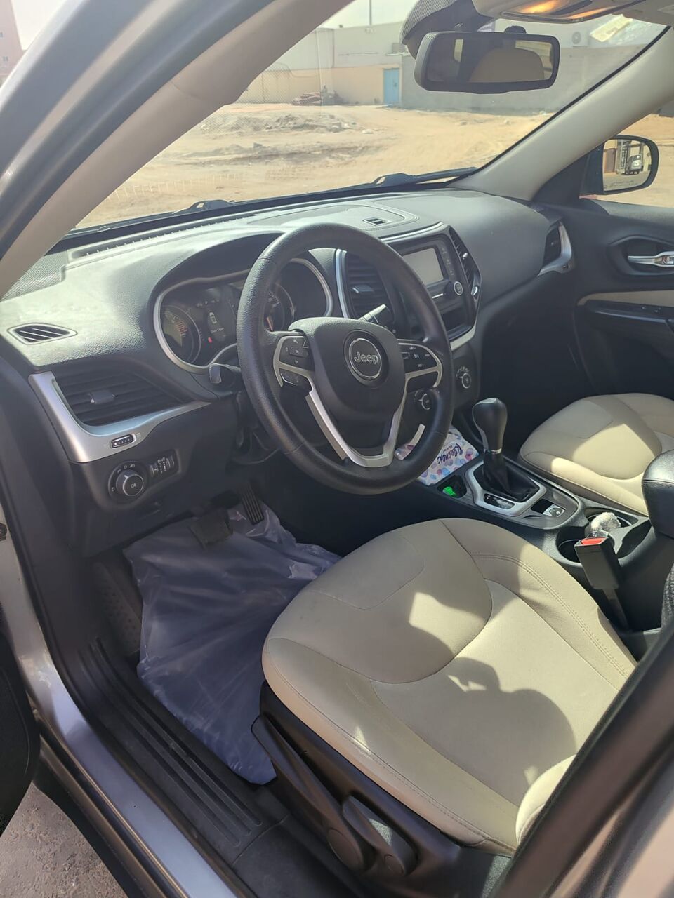SAR 33,000 | Jeep Cherokee 2016 | Automatic | 182,000 KM