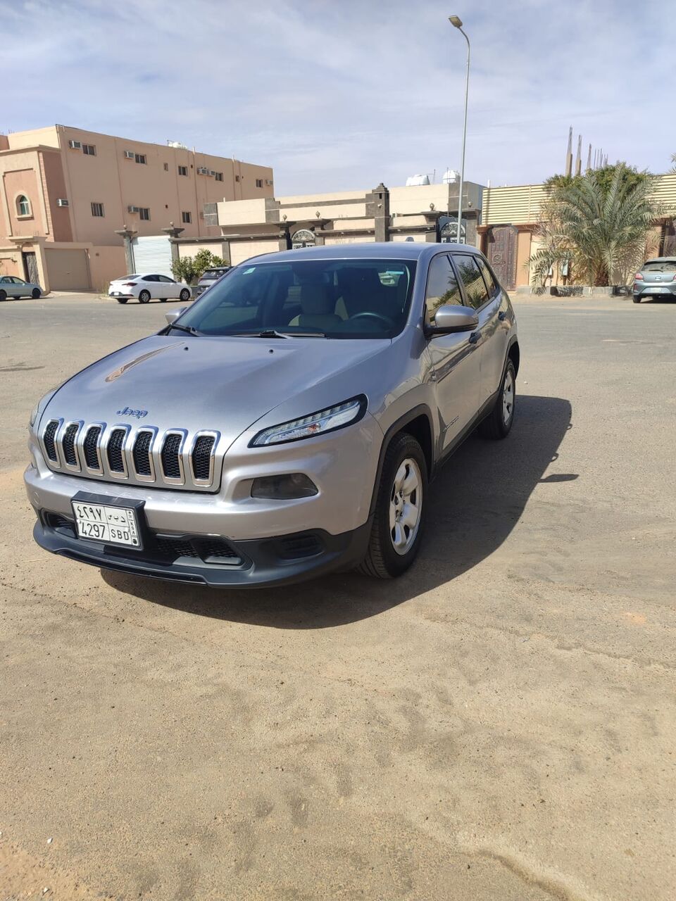 SAR 33,000 | Jeep Cherokee 2016 | Automatic | 182,000 KM