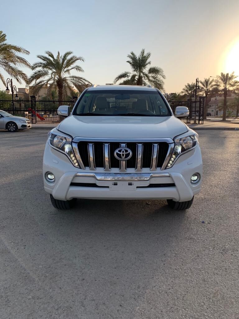 SAR 125,000 | Toyota Land Cruiser Prado VXR 2016 | Full Option | Automatic | 153,000 KM | 6-Cylinder