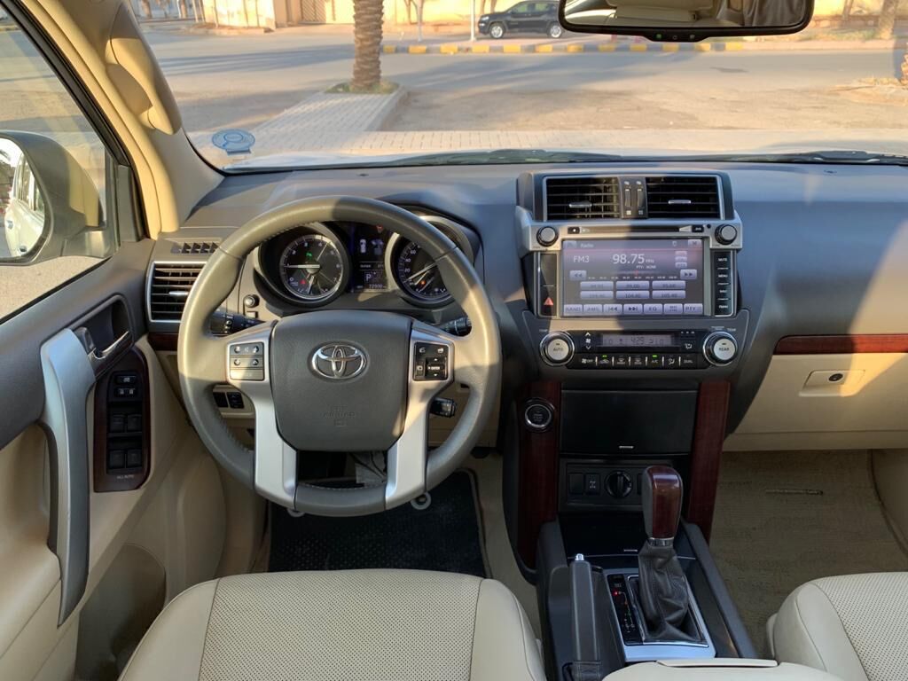 SAR 125,000 | Toyota Land Cruiser Prado VXR 2016 | Full Option | Automatic | 153,000 KM | 6-Cylinder
