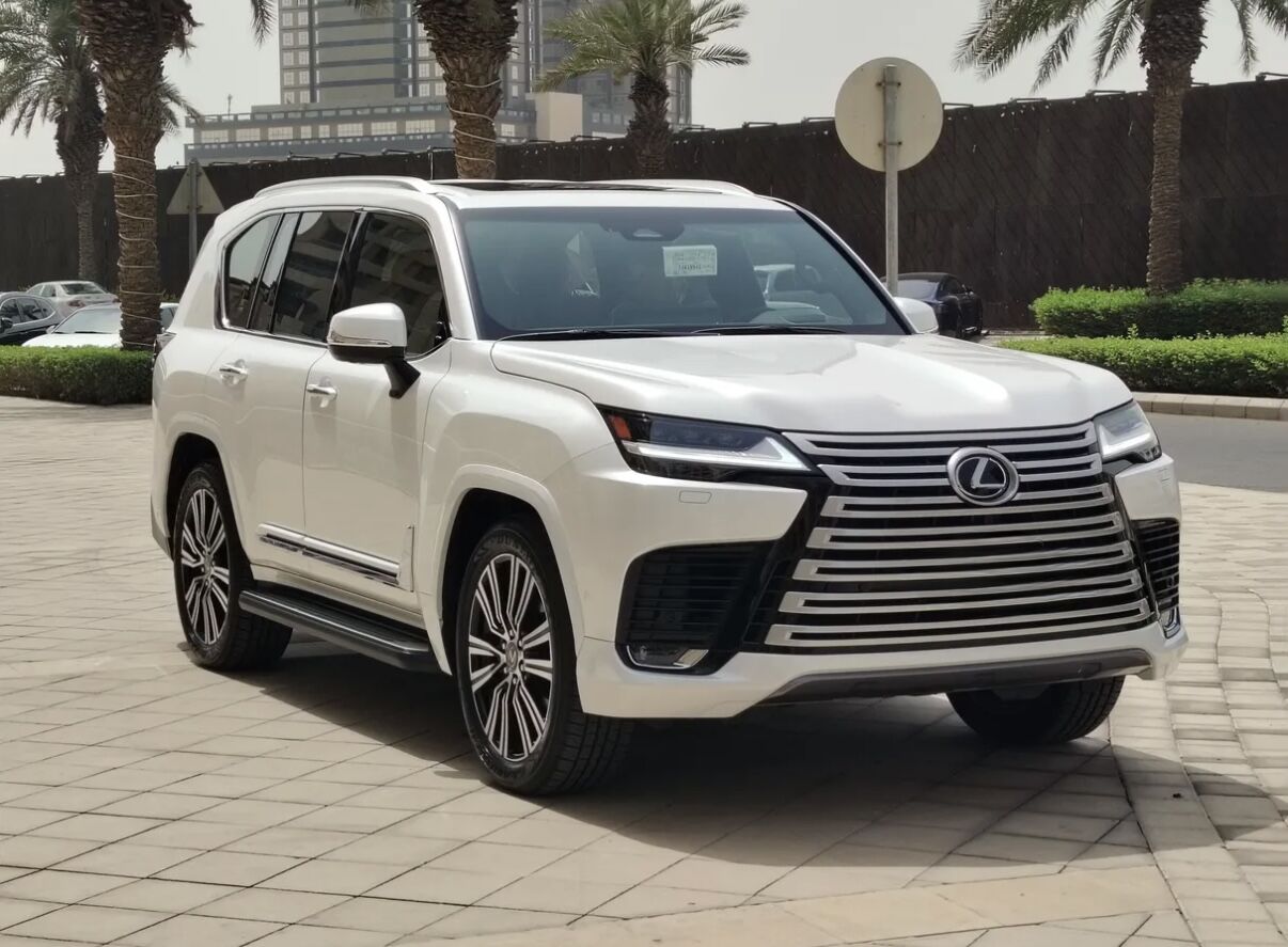 SAR 560,000 | Brand New Lexus LX 700h 2026 | Automatic | 1,445 KM