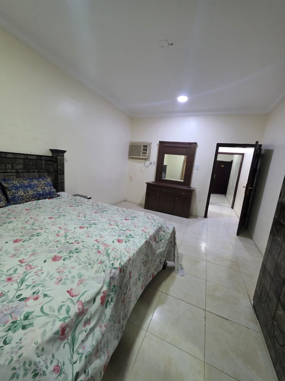 SAR 1,600/Month | Furnished 1-Bedroom Apartment | 1 Bathroom | Living Room | Kitchen