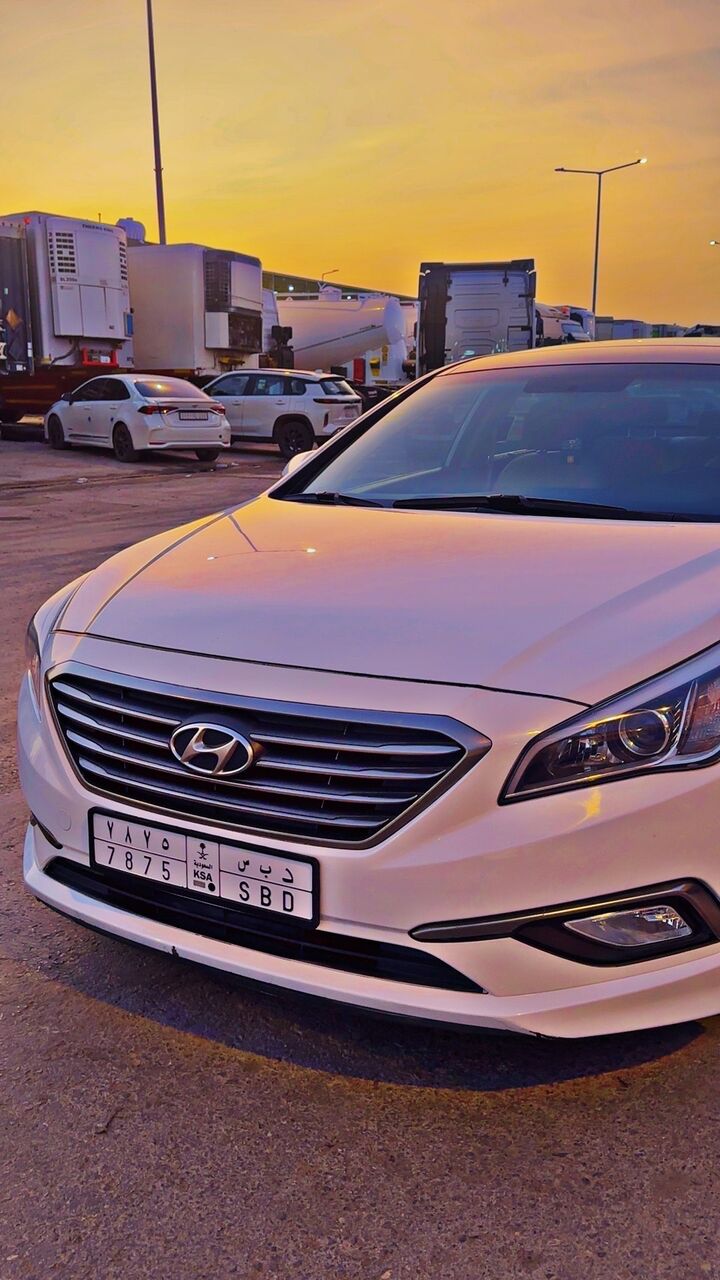 Hyundai Sonata 2.4L 2017 | Automatic | 470,000 KM | Price to Verify