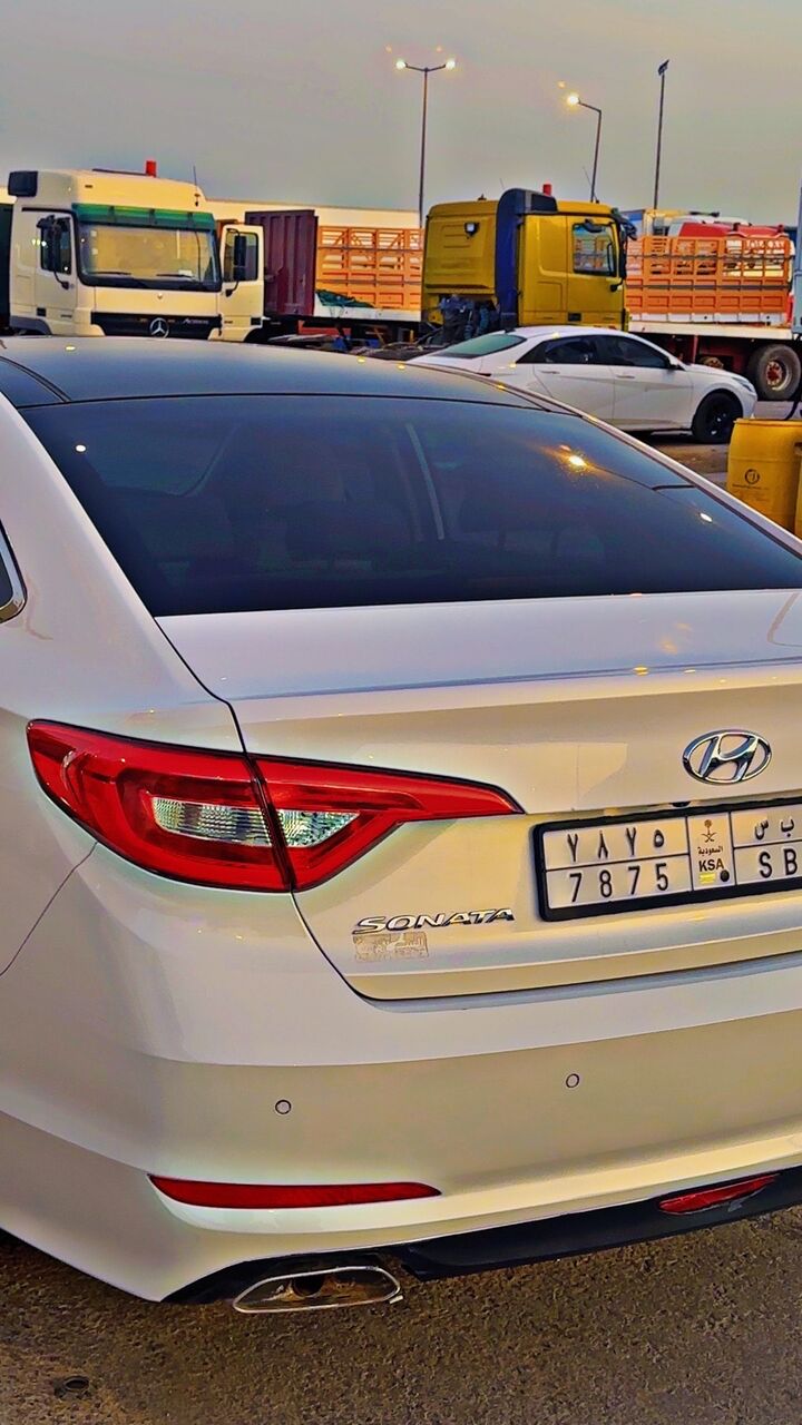 Hyundai Sonata 2.4L 2017 | Automatic | 470,000 KM | Price to Verify