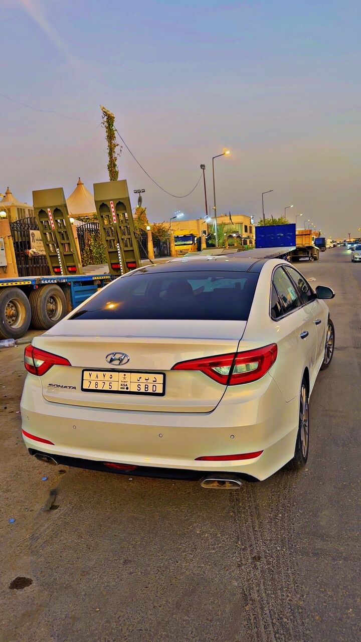 Hyundai Sonata 2.4L 2017 | Automatic | 470,000 KM | Price to Verify