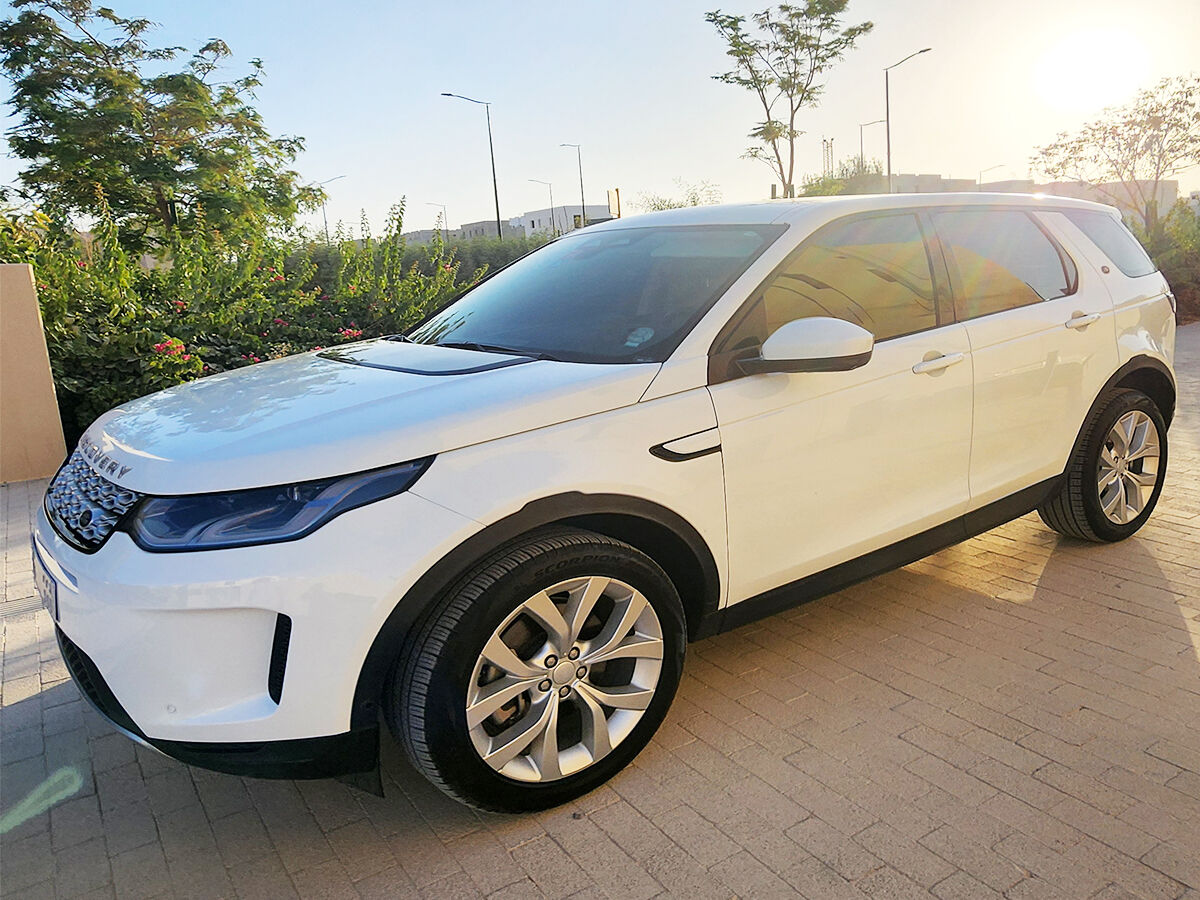 SAR 146,000 | Land Rover Discovery Sport SE 2021 | Automatic | 110,000 KM