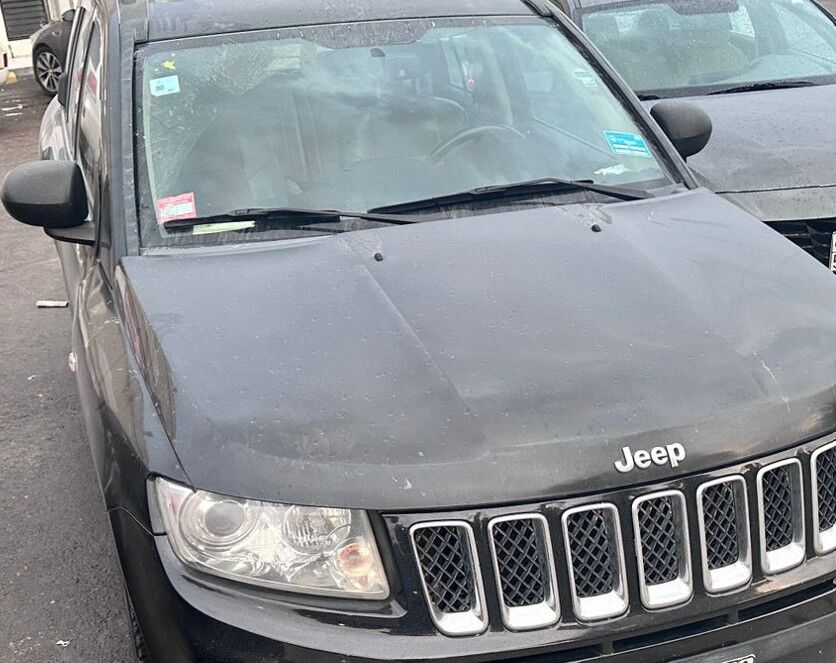 SAR 10,000 | Jeep Compass 2011 | Automatic | 281,000 KM | Urgent Sale