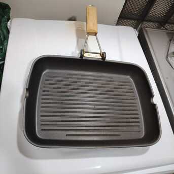 Kitchen Bundle Sale | Grill Pan, Cake Molds & Cookware | SAR 40