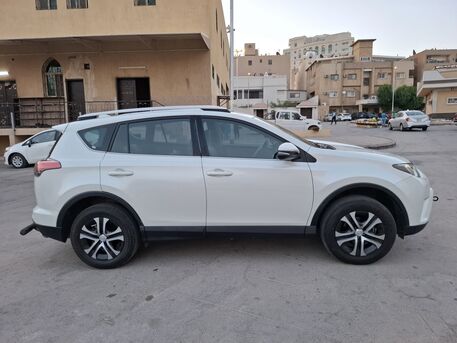 SAR 59,000 | Toyota RAV4 2017 | 4WD | Automatic | 92,361 KM | Single Owner