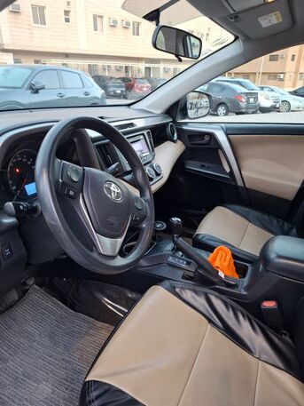 SAR 59,000 | Toyota RAV4 2017 | 4WD | Automatic | 92,361 KM | Single Owner