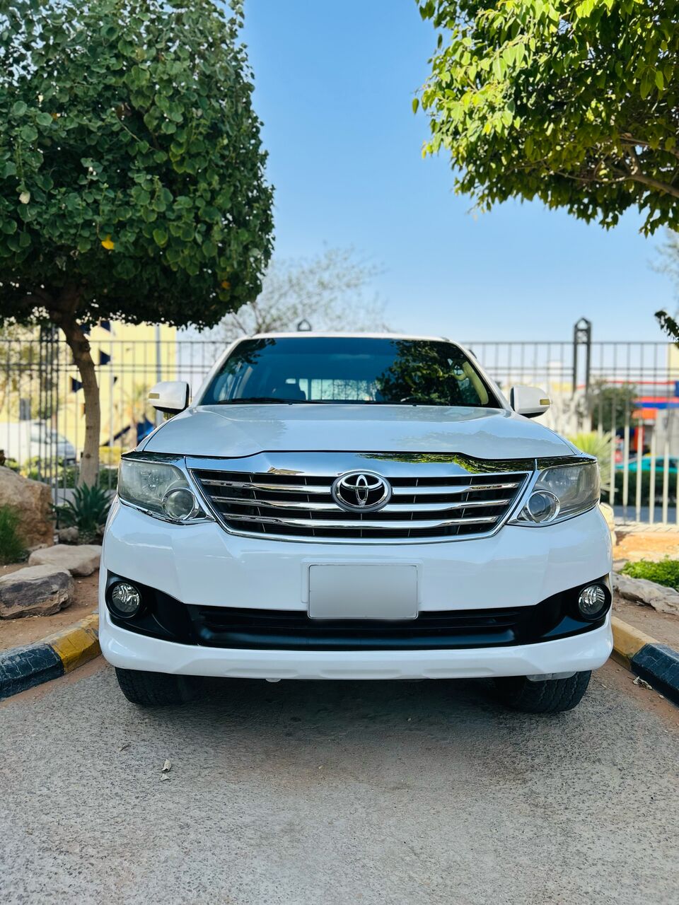 SAR 39,500 | Toyota Fortuner 2014 | Automatic | 330,000 KM | 4WD | Neat Condition