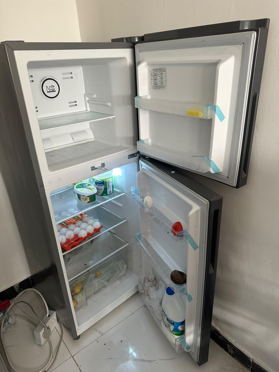 SAR 750 | Refrigerator