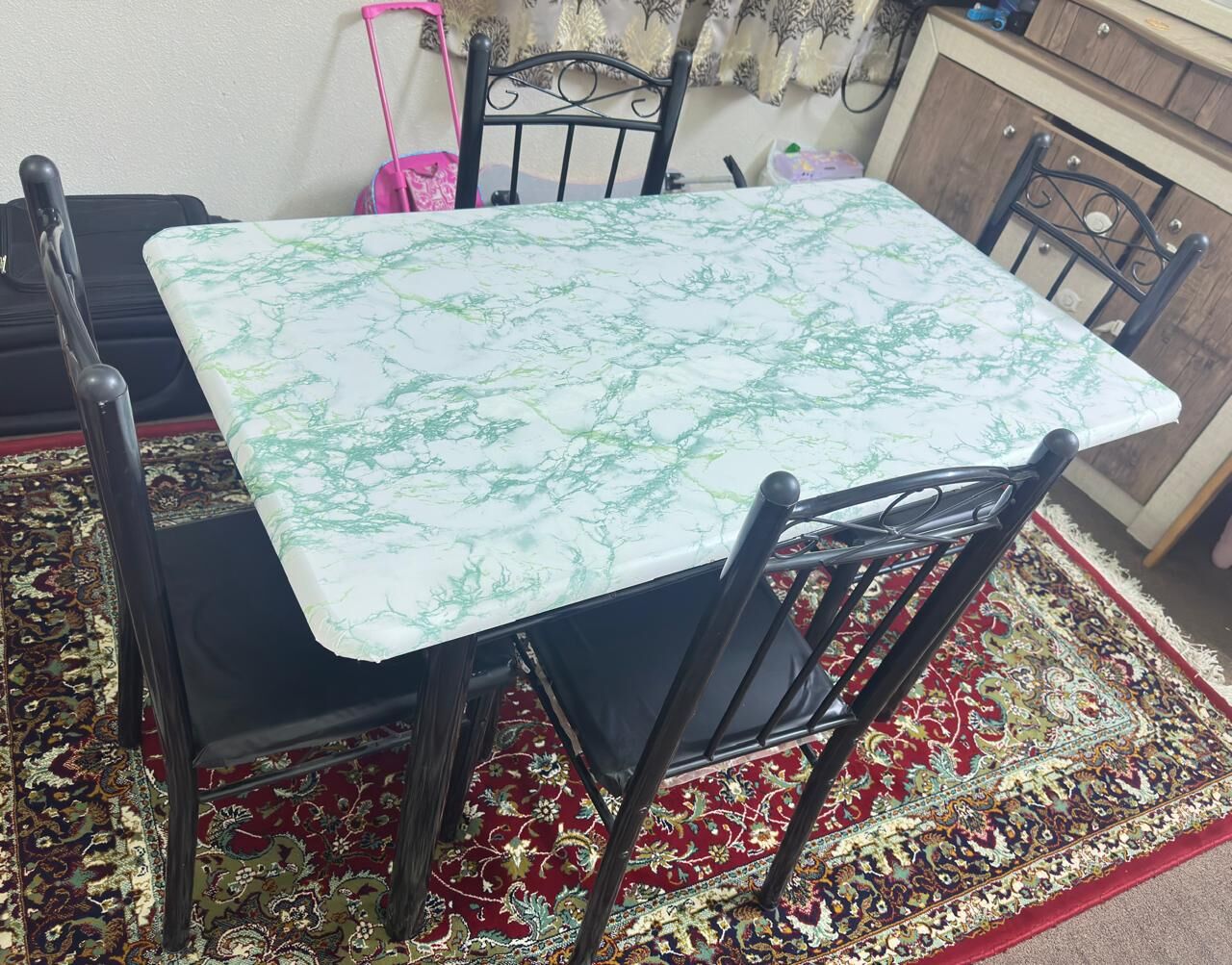 SAR 250 | Dining Table With 4 Chairs