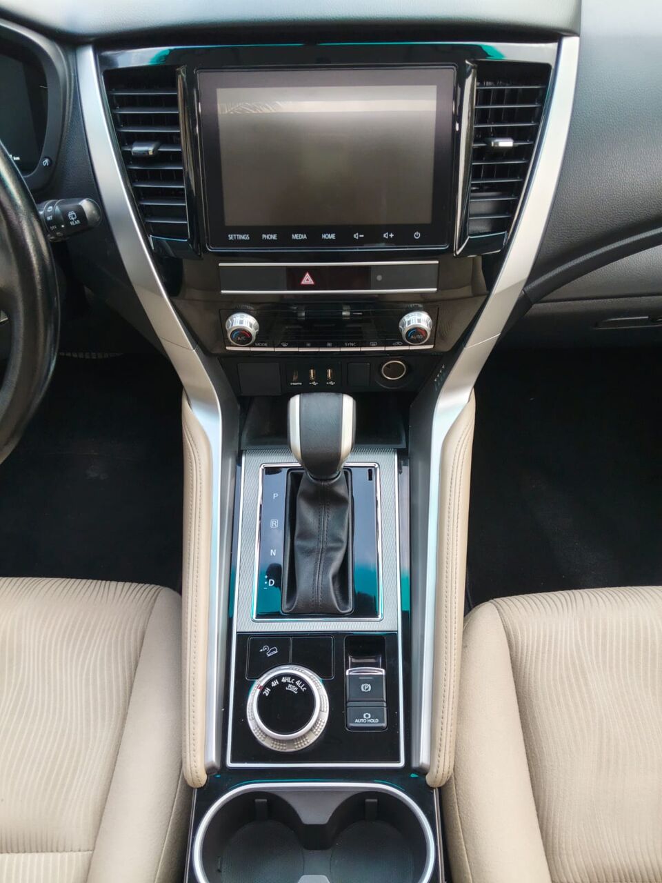 SAR 85,000 | Mitsubishi Montero Sport 2022 | Automatic | 68,000 KM | Full Option