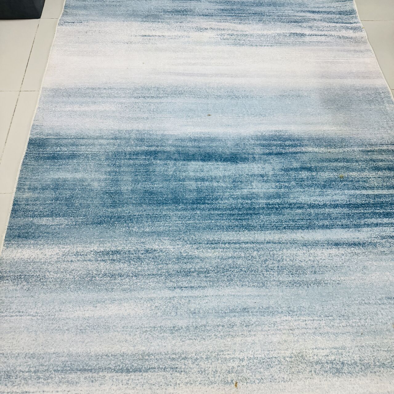 SAR 99 – Carpet in Excellent Condition, 150 × 200 cm