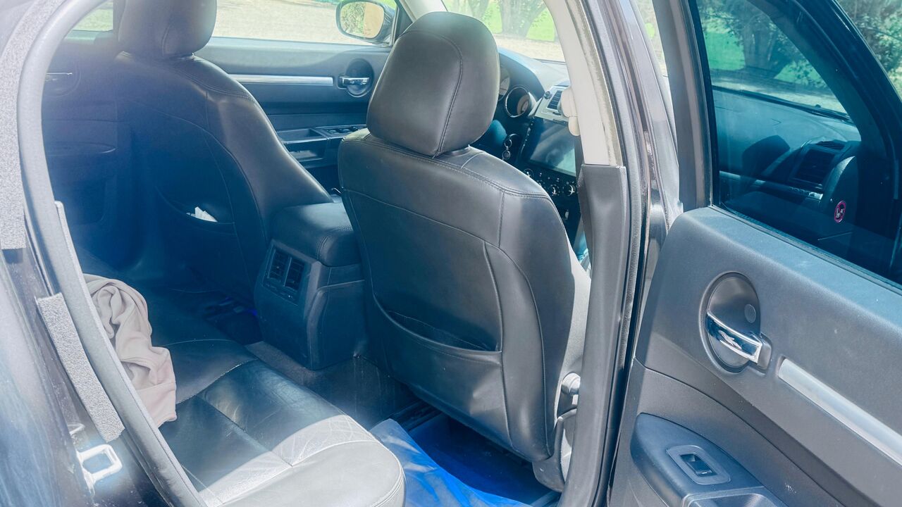 SAR 15,000 | Dodge Charger 2010 | Automatic | 600,000 KM