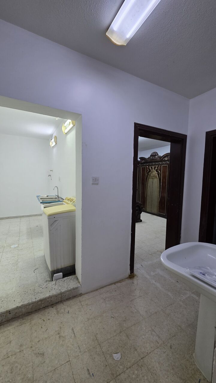 Furnished 1-BR Room in Family Villa – SAR 25,000/Year