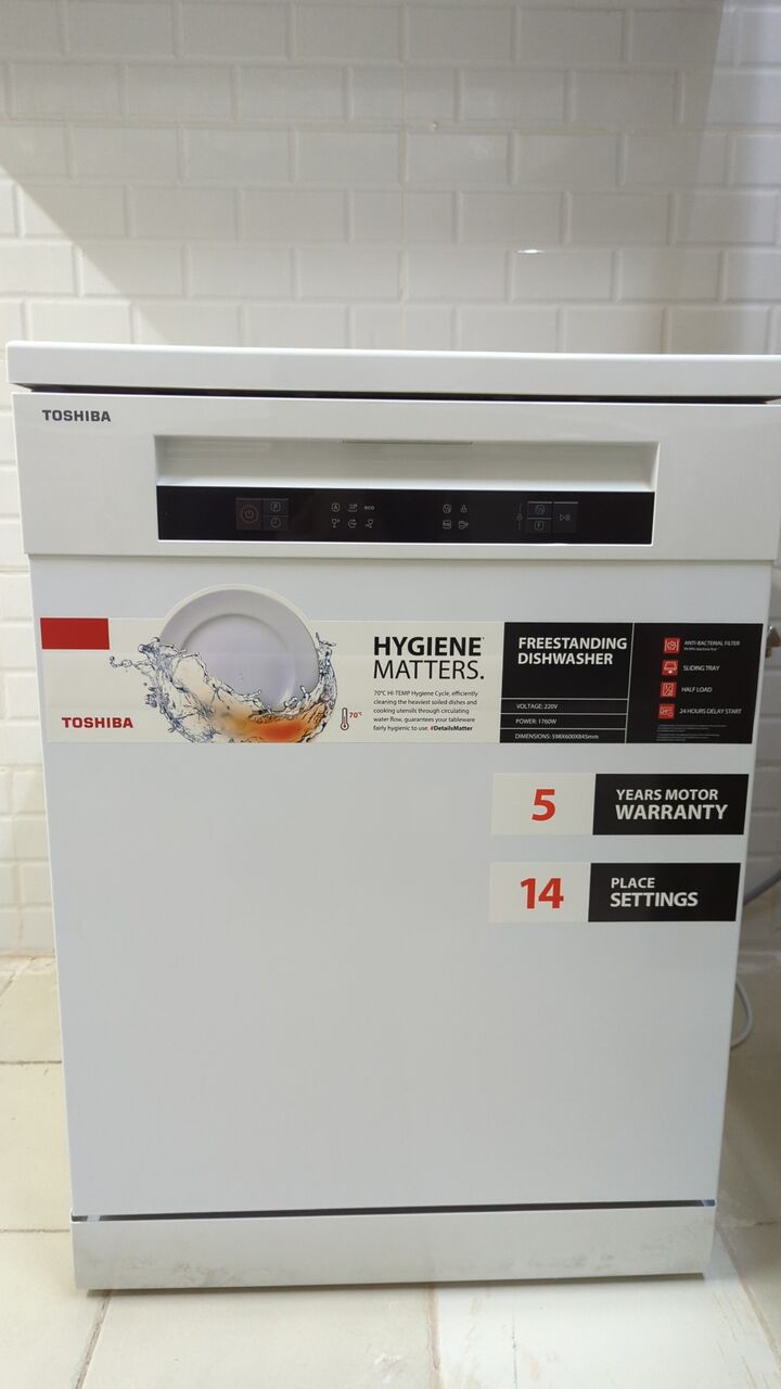 SAR 2,500 | Urgent Sale – Kitchen Cabinet & Dishwasher