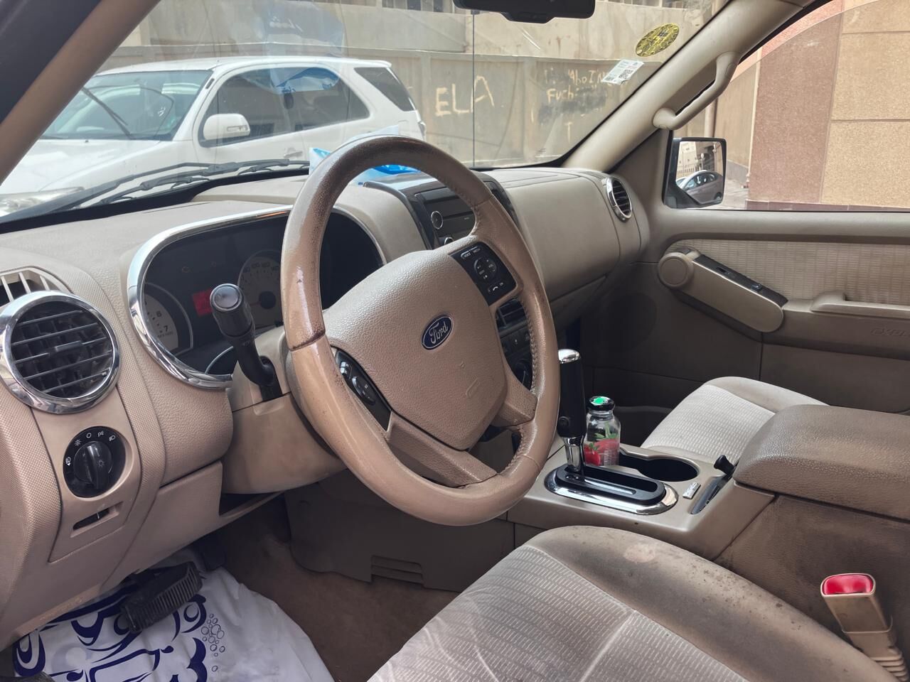 SAR 15,000 | Ford Explorer 2010 | Automatic | 213,800 KM | 4×4