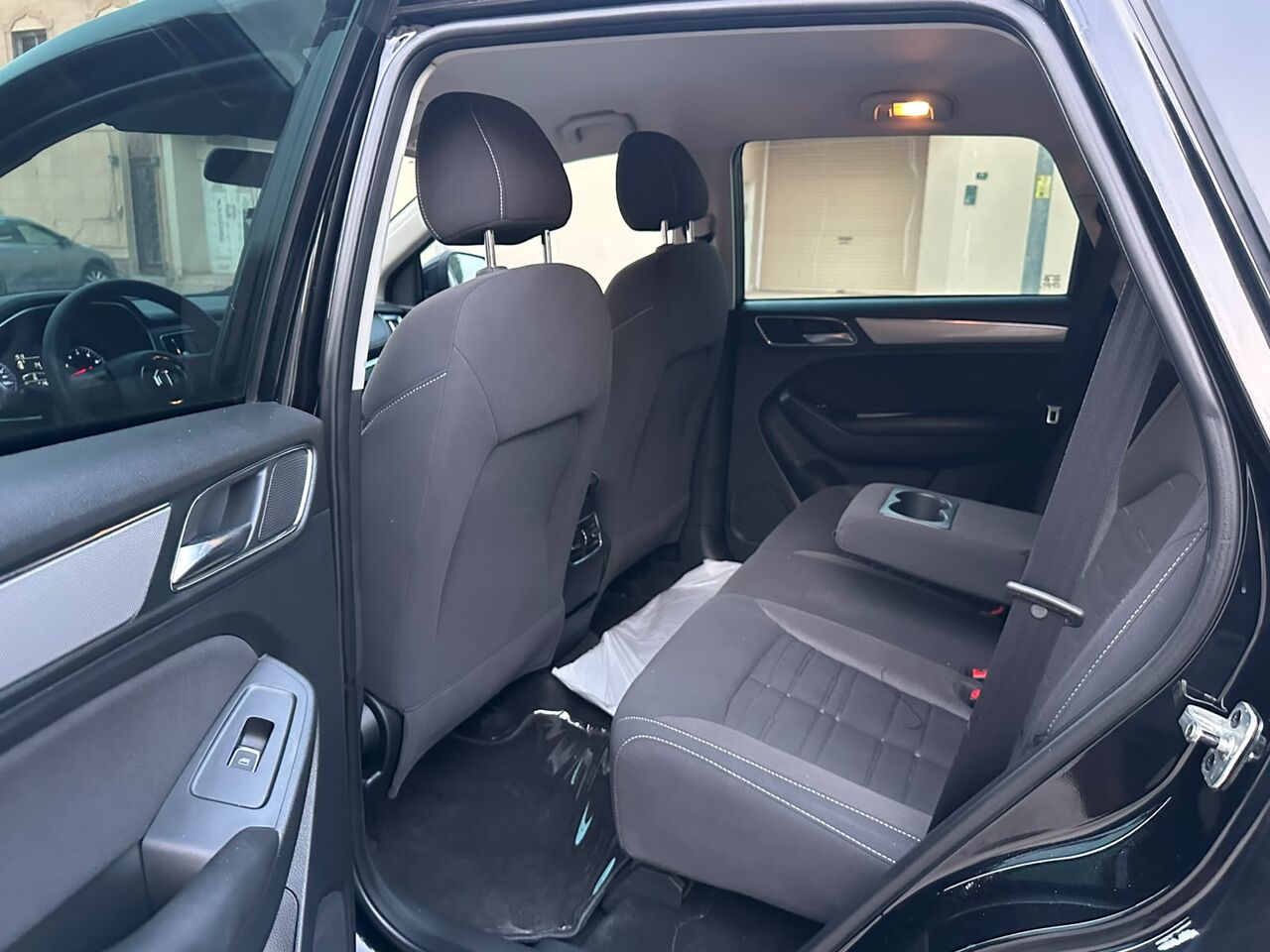 SAR 40,000 – MG RX5 2023, Automatic, 115,000 KM – Mid Option