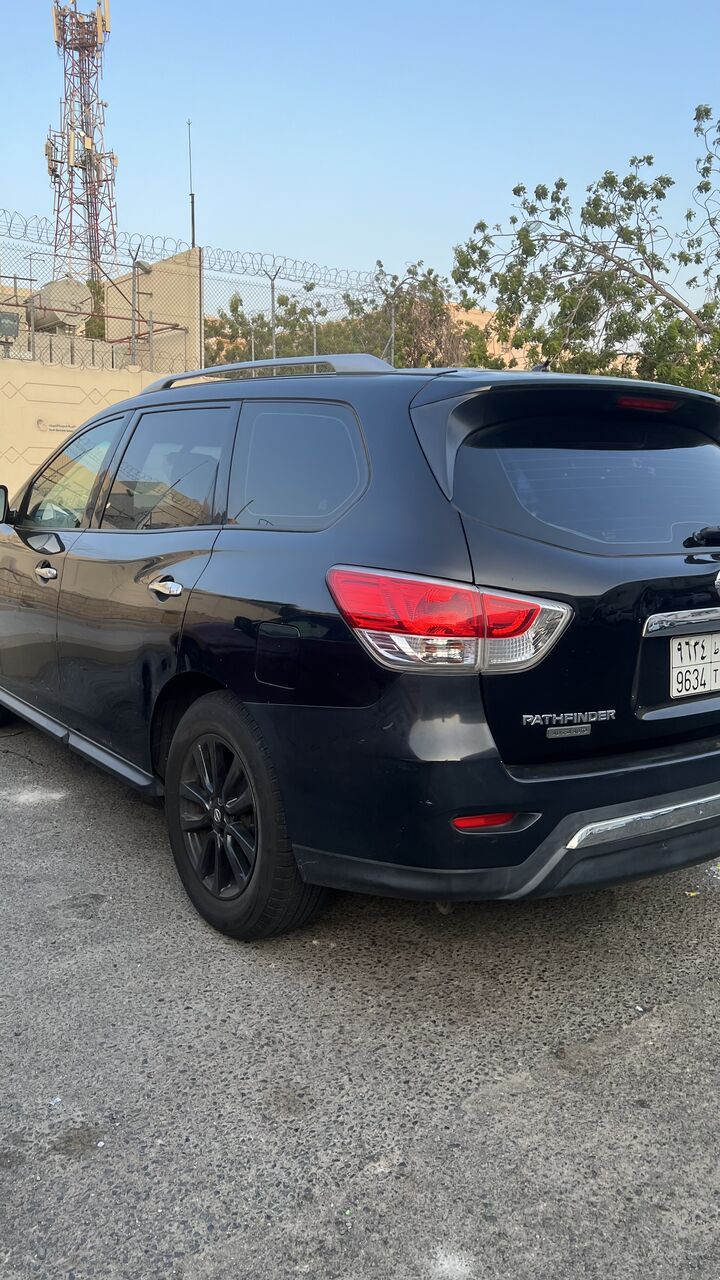 SAR 23,500 – Nissan Pathfinder 2016, Automatic, 257,000 KM – Urgent Sale