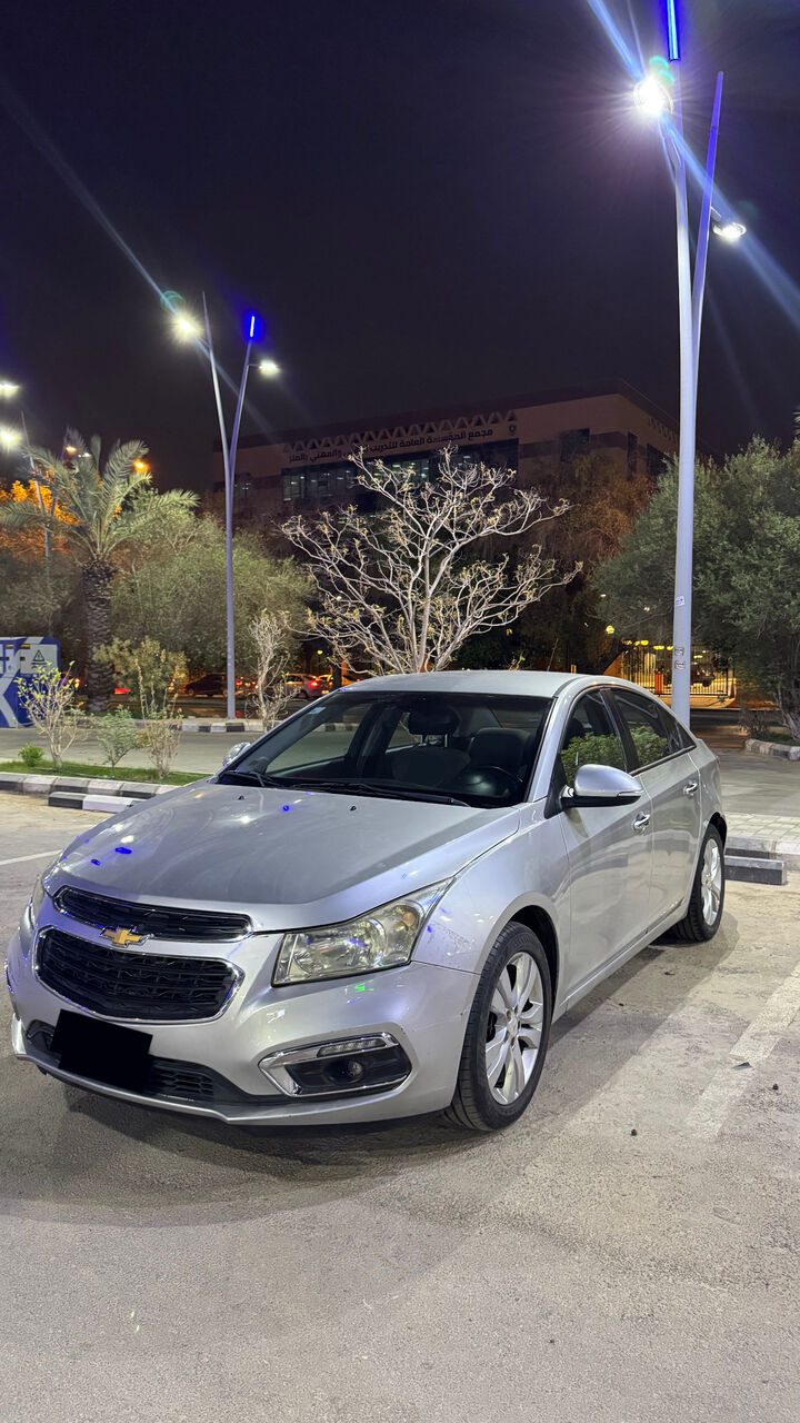 SAR 23,000 | Chevrolet Cruze LS 2017 | Automatic | 181,000 KM