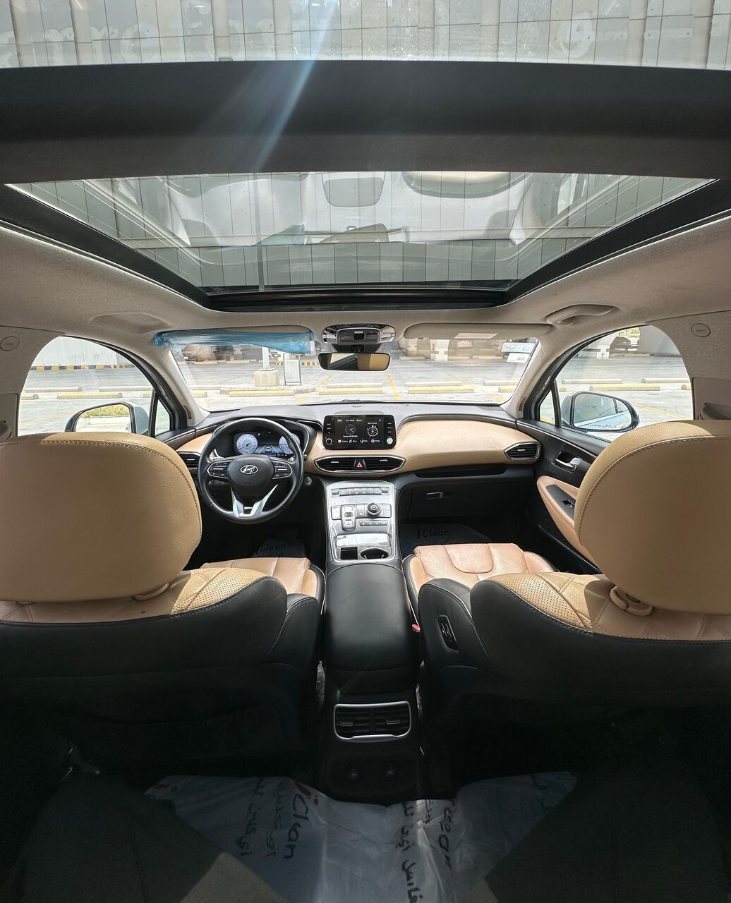SAR 98,000 – Hyundai Santa Fe Limited 2023, Automatic, 94,000 KM – Full Option, Original Configuration