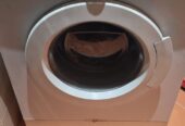 SAR 1,850 – Household Items for Sale: Desk, Wardrobe & Bed