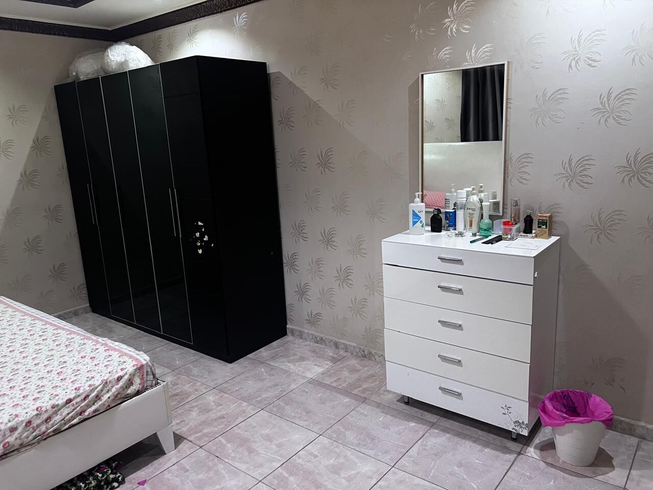SAR 12,000 – 3 BHK Flat with All Household Items, Ready to Move