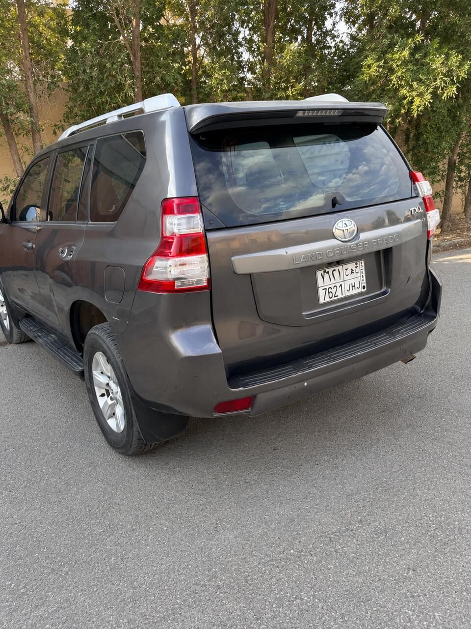 SAR 77,000 – Toyota Prado, 2016, Automatic, 359,000 KM | TXL V4 | Original Body | Well Maintained | Family Used