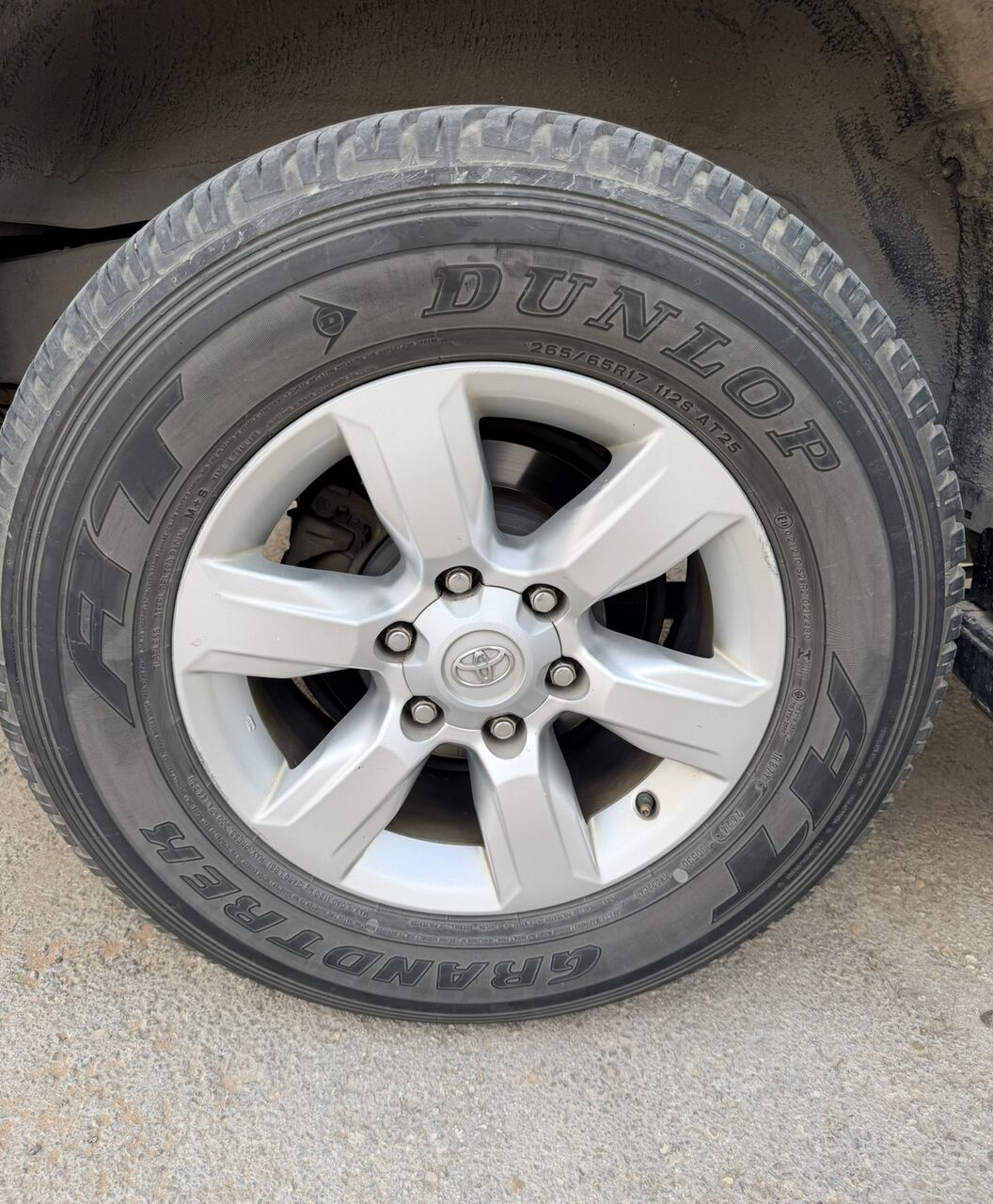 SAR 77,000 – Toyota Prado, 2016, Automatic, 359,000 KM | TXL V4 | Original Body | Well Maintained | Family Used