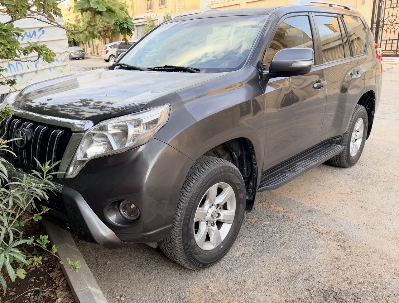 SAR 77,000 – Toyota Prado, 2016, Automatic, 359,000 KM | TXL V4 | Original Body | Well Maintained | Family Used