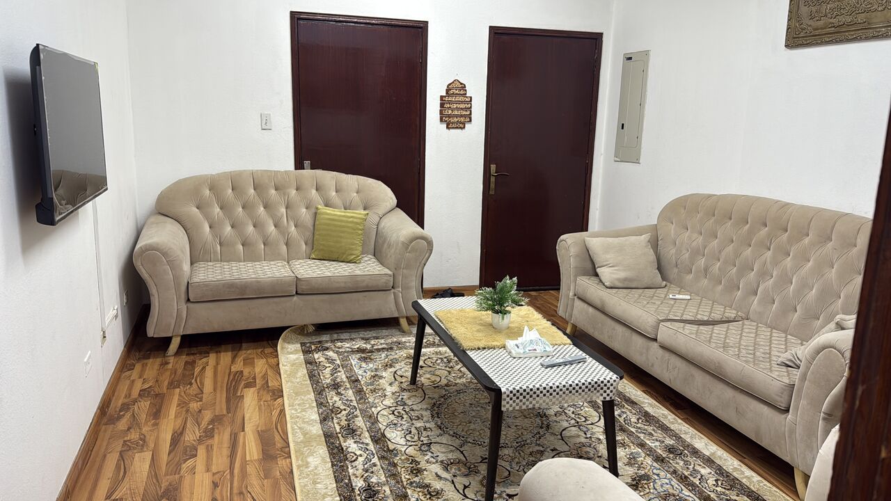 SAR 2,500/Month – 2BR Family Apartment & Household Items for Sale