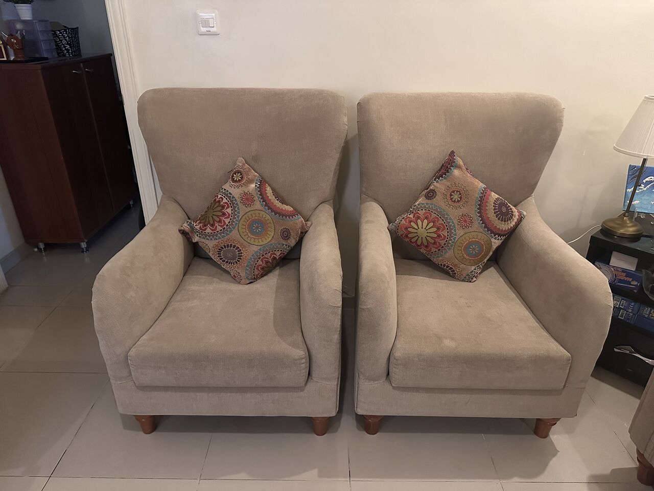 SAR 1,200 – 7-Seater Sofa Set (3+2+1+1), Beige Fabric, Good Condition